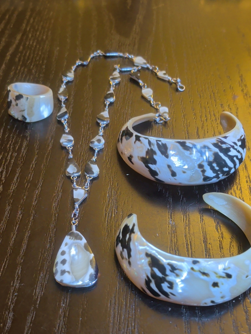 Tiger Cowrie Polished Shell With MOP Jewelry Bundle: 2 Cuffs, Ring, Necklace